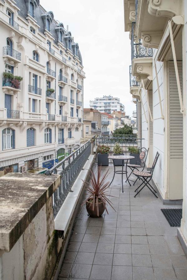 Appartement Design La Petite Europe - Ideal Curistes Vichy Bagian luar foto